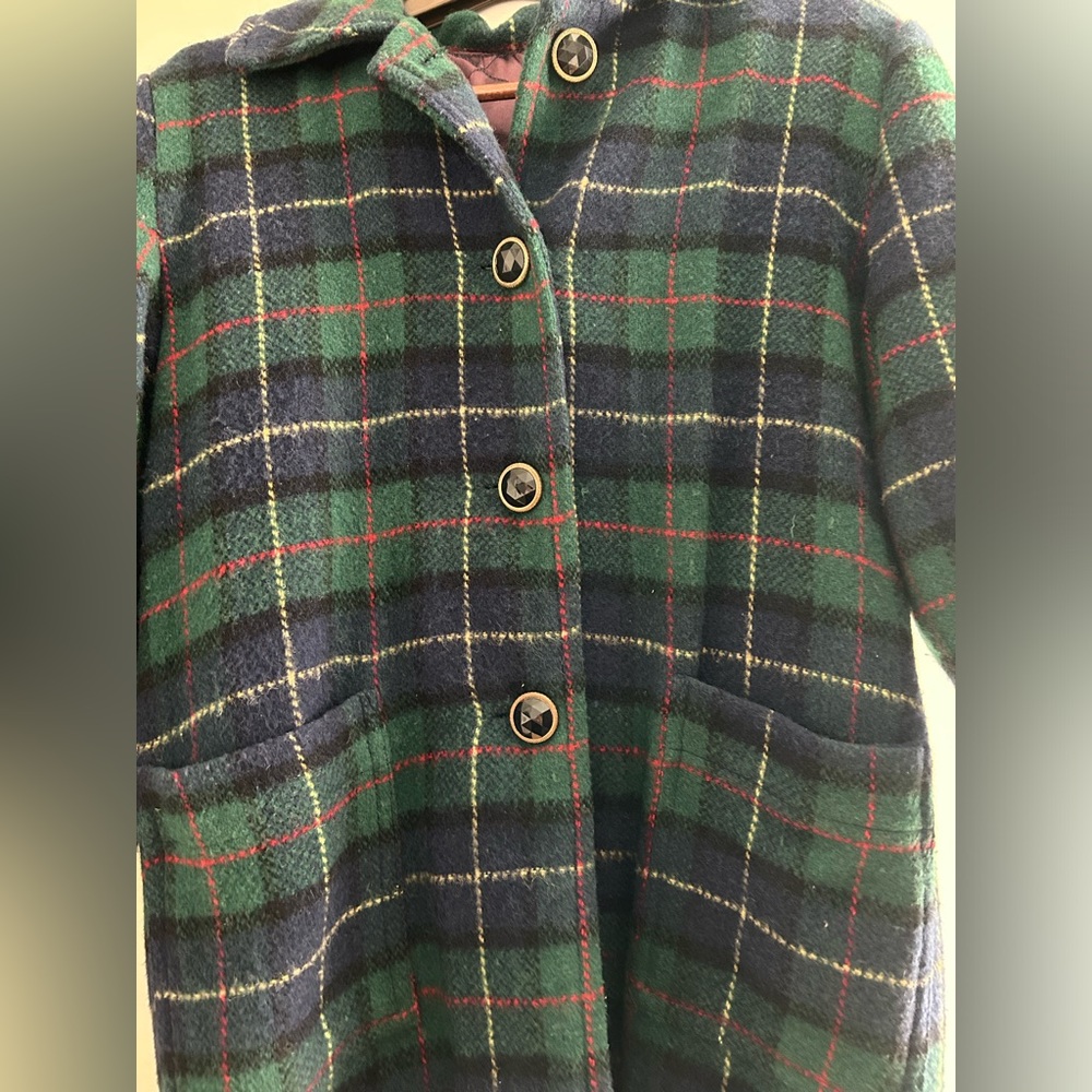 Vintage Plaid Coat with Gorgeous Buttons!